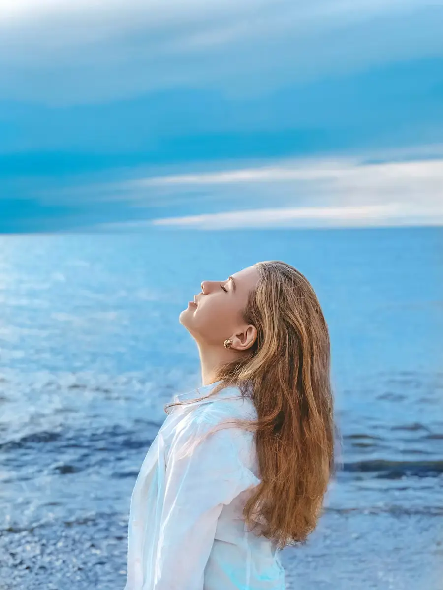 Sample outdoor portrait for text overlay design